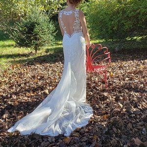 White Galina Signature Size 4 Wedding Gown....